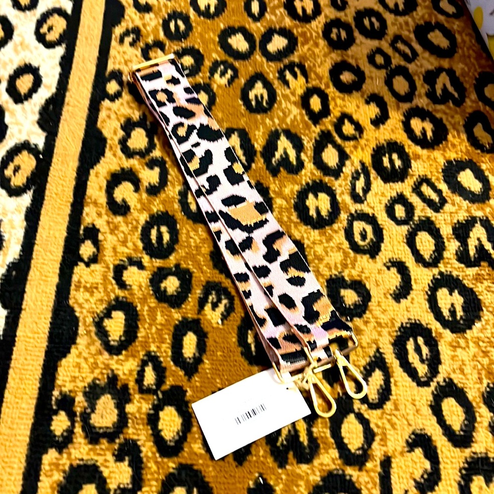 COPY - Ahdorned Rose Leopard Strap